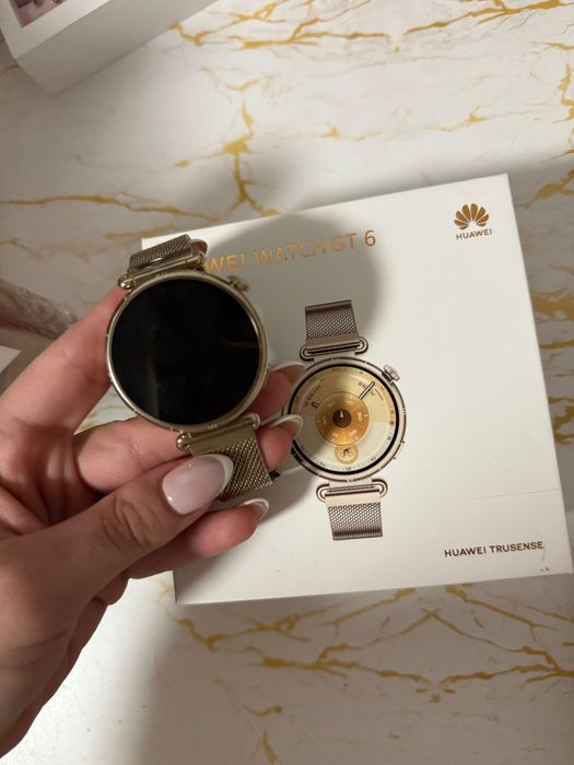 Дамски смарт часовник HUAWEI WATCH GT 6 Gold