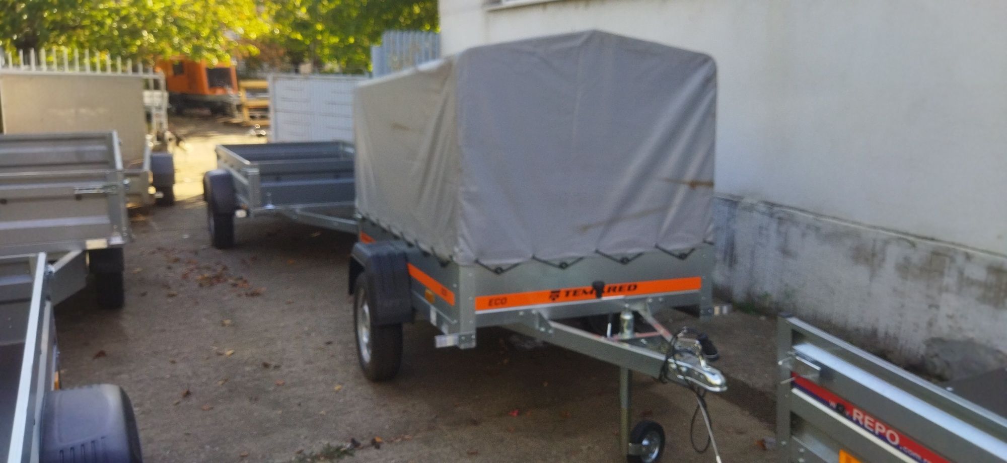 Remorca cu prelata 2 x 1.06 x 1.1 m 750 kg