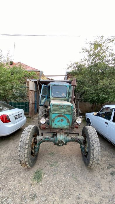 Срочно продаётся. Ишлаб юриб турган трактор т40 пул зарурлиги учун