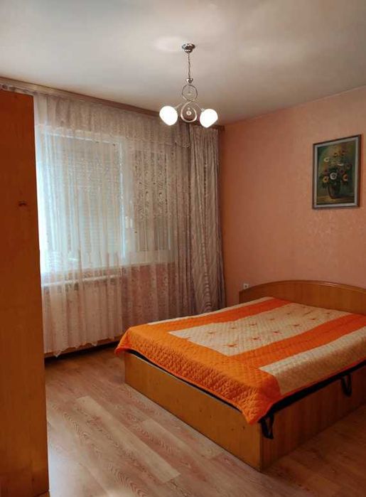 Дава се под наем Тристаен апартамент в Пловдив, Кършияка - 100 кв.м за 500 € - Снимка #2