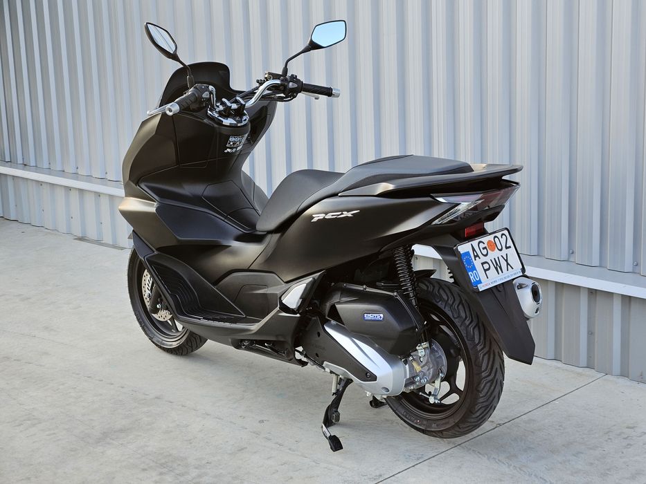 Scuter Honda PCX 125 cm, 840 Km, Keyless go, Led, ABS, ASR