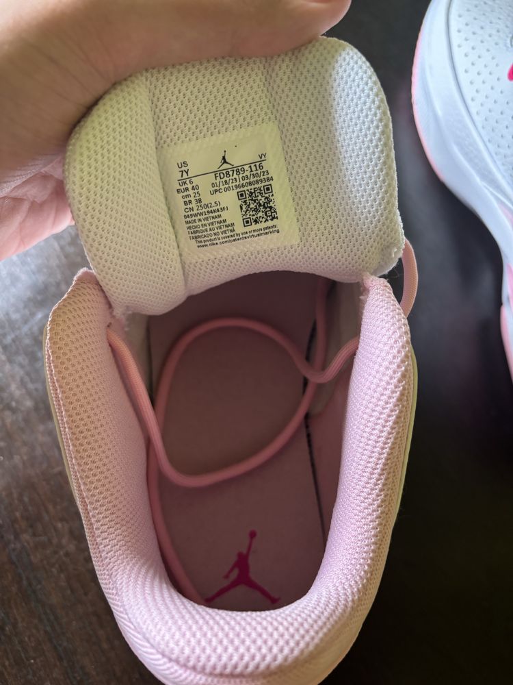 Nike, Pantofi pentru baschet Jordan Max Aura Mărime 40