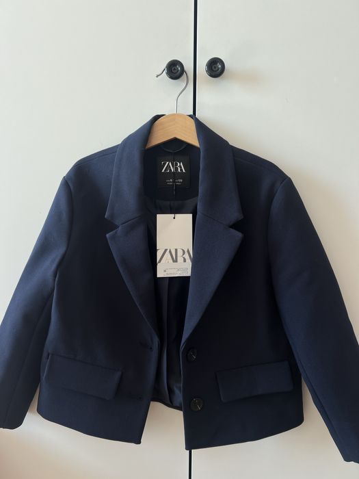 Пиджак для девочки новый