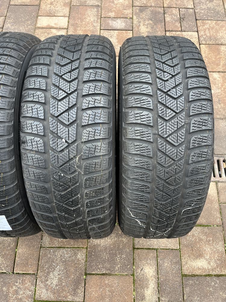 4 Anvelope Pirelli 215 60 16