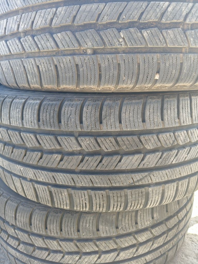 Продам шины 245/45/19
