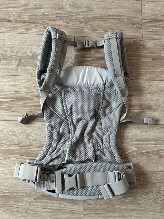 Ергономична раница Ergobaby Adapt Softflex Mesh цвят Pearl Grey