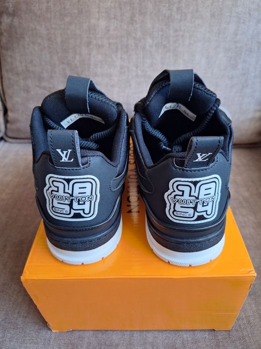 Papuci Louis Vuitton Skate 43 negrii