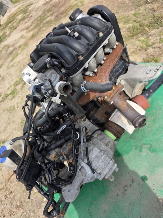 Vând motor 1.9 200 000 km