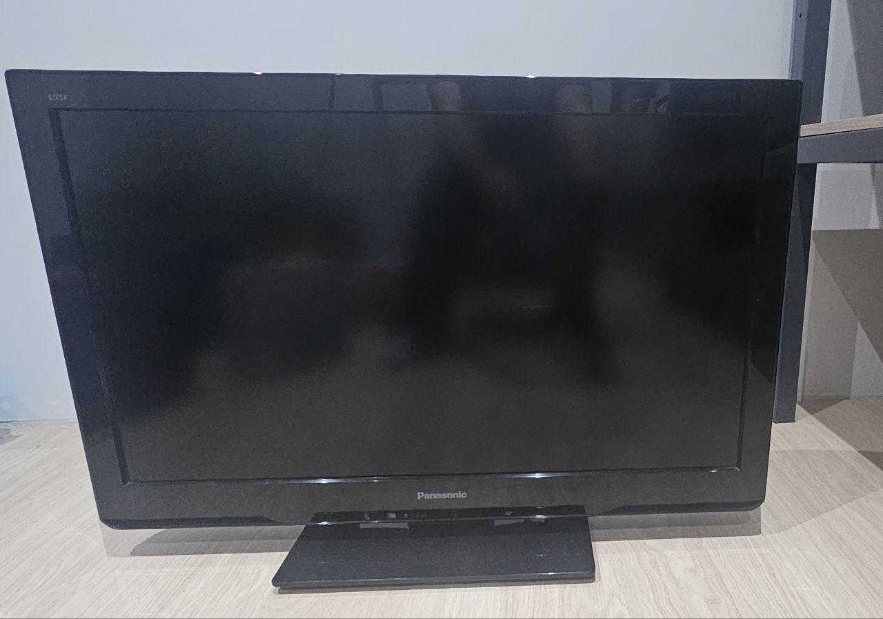 Телевизор PANASONIC Viera 32