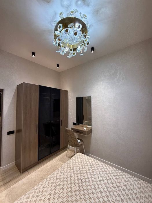 3 комнатная евро  квартира, ул.Новомосковская , Стадион Старт/ BON