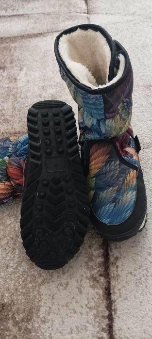 Дамски Апрески  запазени и топли