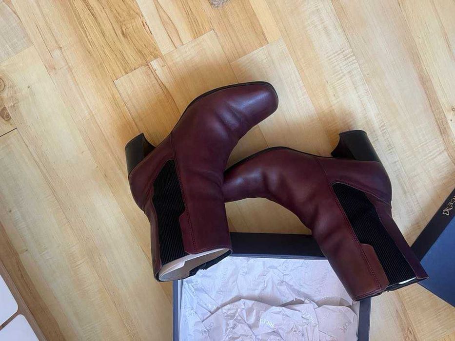 Кожени боти на ток CAPRICE