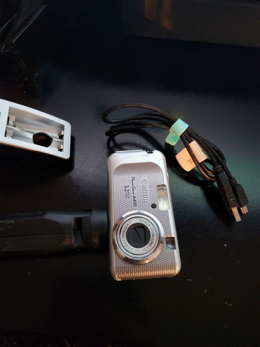 Cameră foto-video CANON PowerShot A410, funcțională.