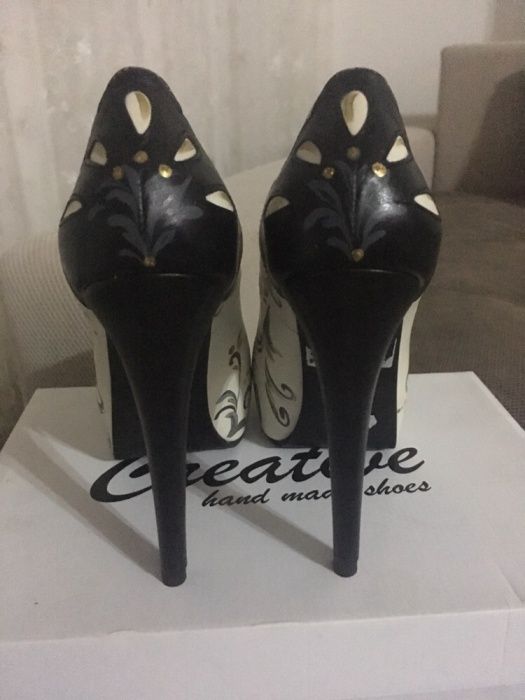 Pantofi unicat din piele Caprice by Creative Shoes