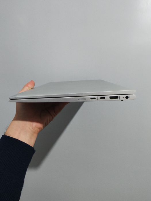 Hp Elitebook Rayzon5 5650U