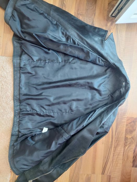 Geaca de piele naturala ideal moto,chopper,rock sau de strada ,XL