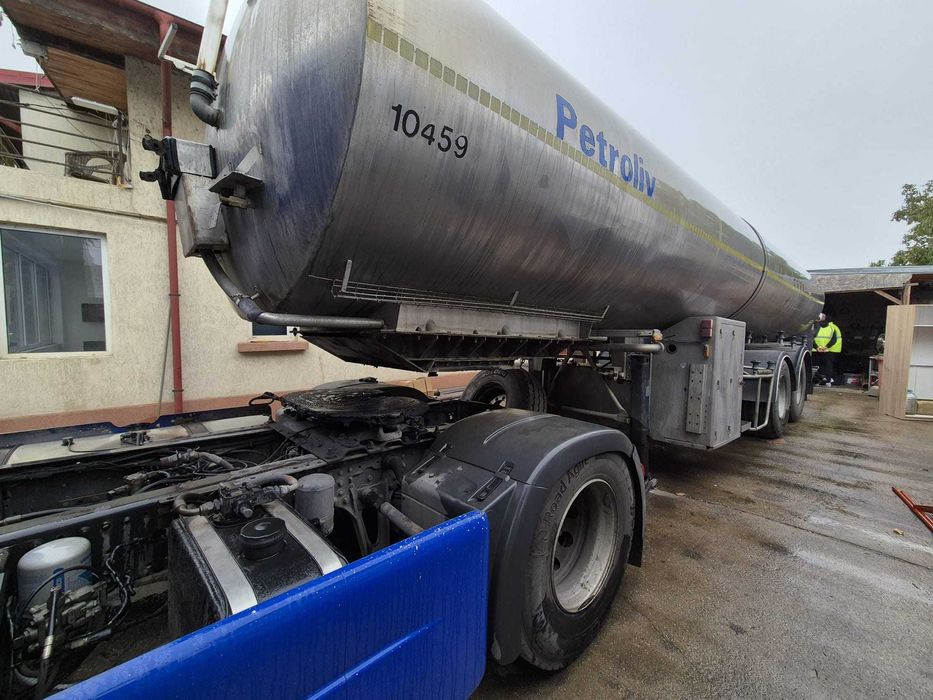 Vand cisterna semiremorca inox 25,5 mc