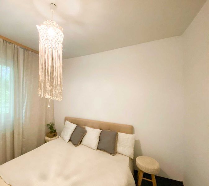 Patru camere,două băi ,Cazare/chirie,muncitori.Apartament regim hoteli