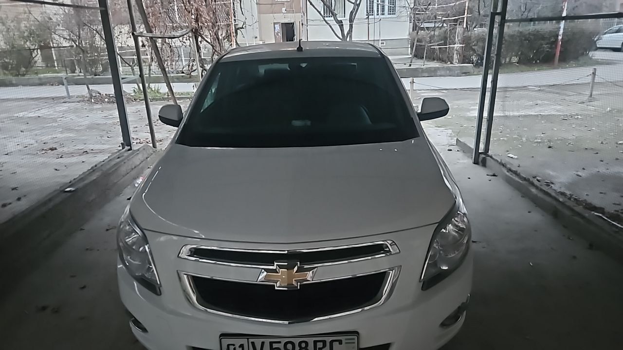 Taksi xizmati aeroport, vokzal, tog'ga dacha hamda viloyatlarga olib b