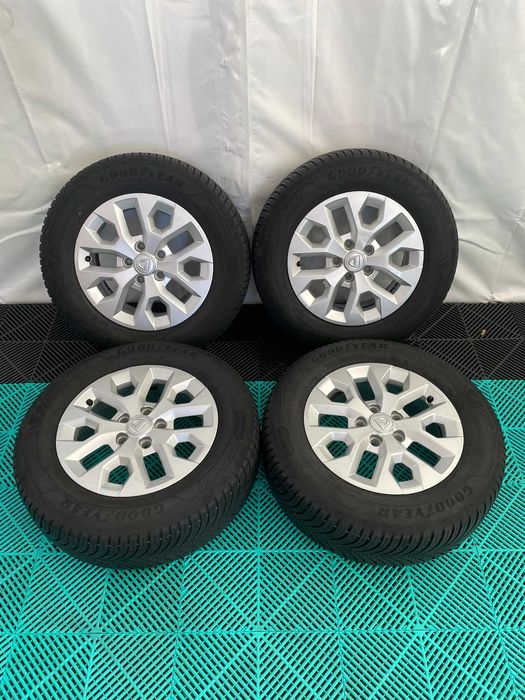 Set jante cu anvelope allseason 215 65 R16 Dacia Duster 2010-2023