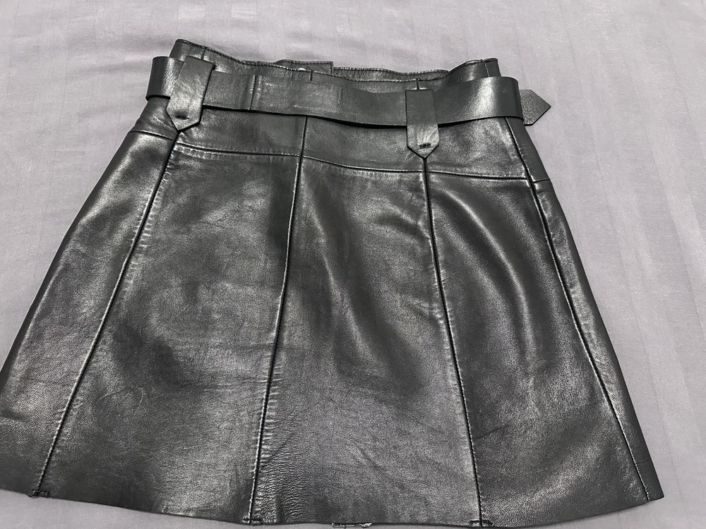 Fusta neagra fermoare piele naturala Zara editie limitata rock