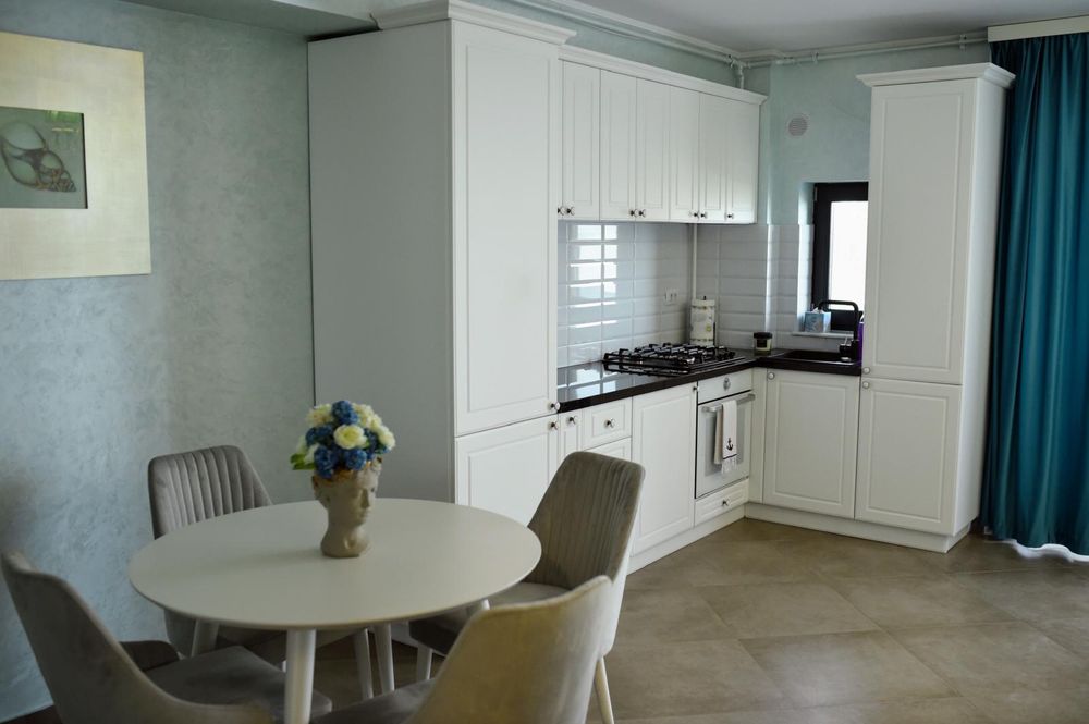 Studio - Premium Lux