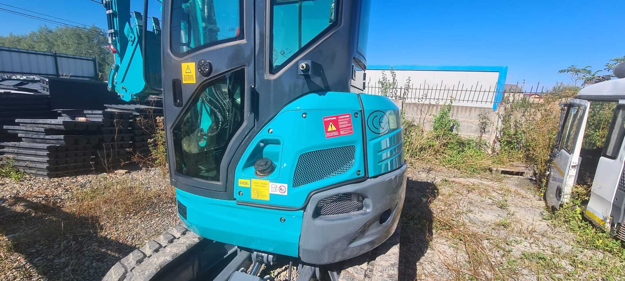 Miniexcavator  - 3,6T Nou - Import Germania