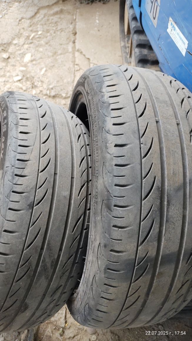 Летни гуми VIKING Дот 21 г. 2 бр.  и Pireli 2бр.