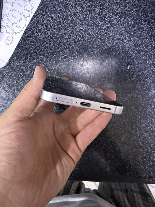 samsung s25 pamit 8.128g holati ideal oqip tel qlila faqat