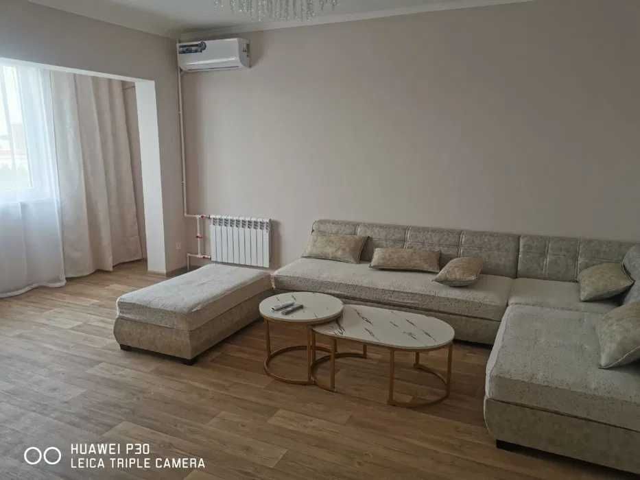 R15 Сдаётся ШИКАРНАЯ квартира 2/2/5 на Максим Горький ор-р БИЙ метро!