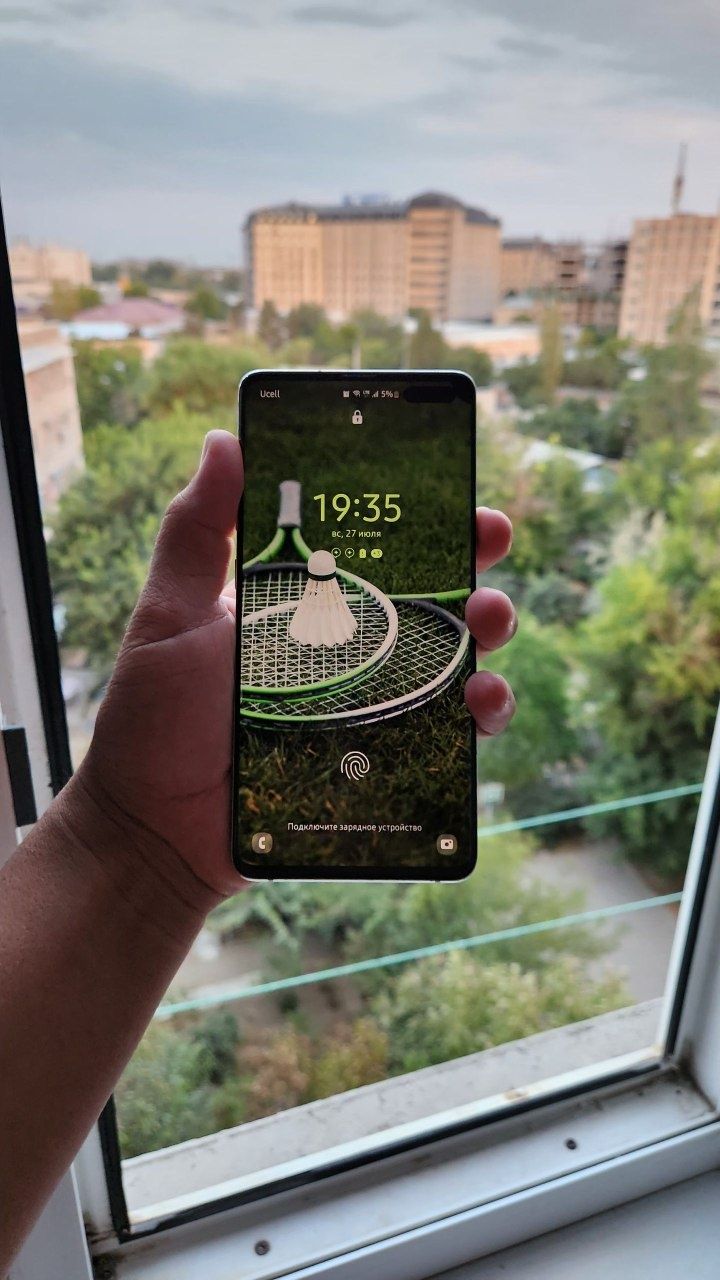Samsung S10 5G 8 256 xotira