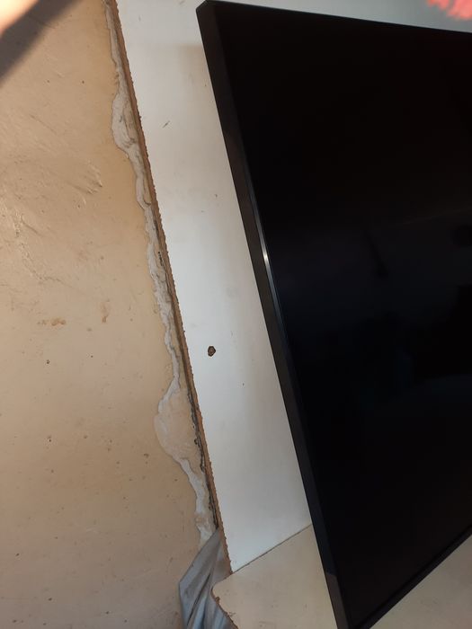 Телевизор Самсунг 43 инчов  SAMSUNG UE43TU8072U за части