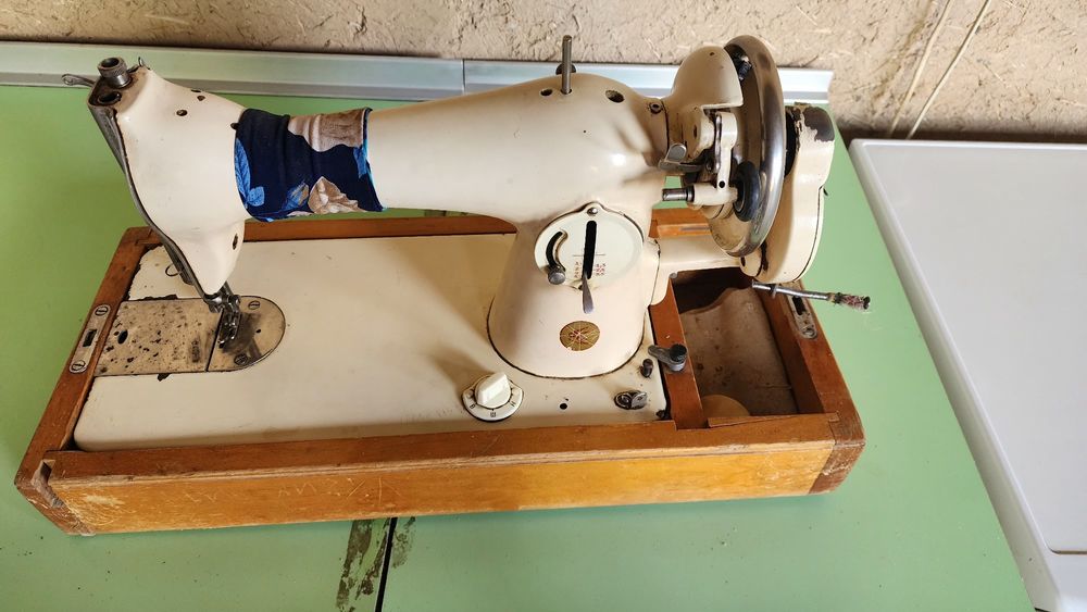 Швейная машинка в хорошем состоянии
