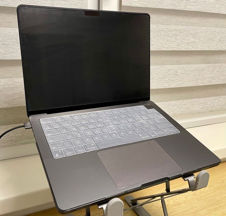 MacBook Pro 14 M3 pro 18 GB/ 512 GB