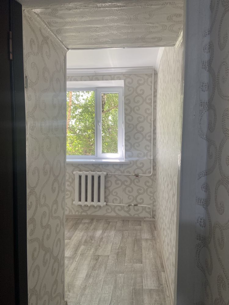 Продается 2- комнатная квартира в кирпичном доме на 2 этаже