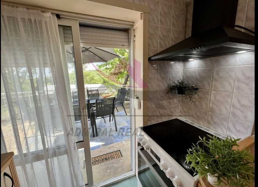 Дава се под наем Многостаен апартамент в Варна, Левски - 150 кв.м за 750 € - Снимка #11