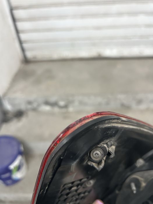 Десен стоп Тойота Авенсис 2015/2019