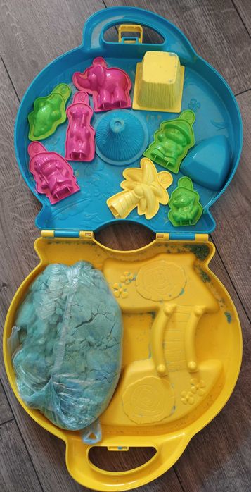 Moon Sand Adventure Island Playset (лунен пясък за игра навсякъде)