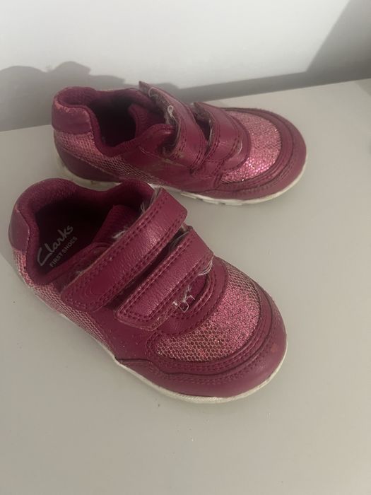 Adidasi Clarks marimea 21