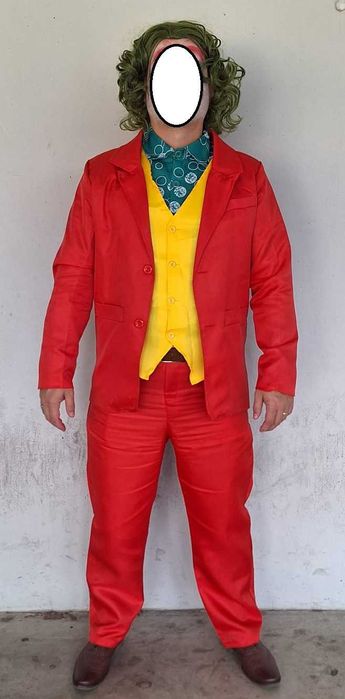 Vând costum cosplay Joker