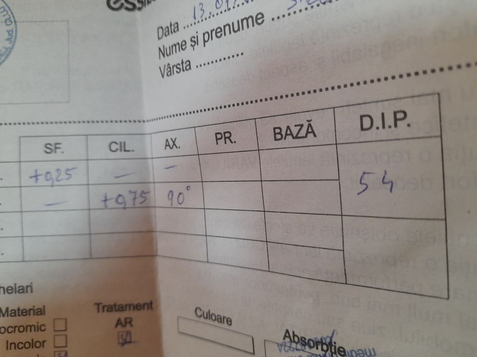 Ochelari corecție băieți cu 2 tipuri de lentile de corectie