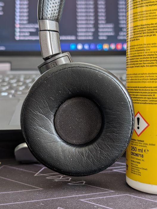 Lenovo X1 headphones 9/10