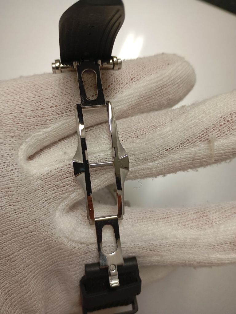 Vacheron Constantin Overseas 4520V