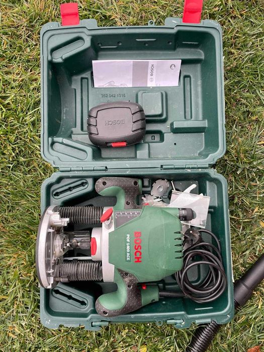 Masina frezat Bosch POF 1400 Ace  1400 W