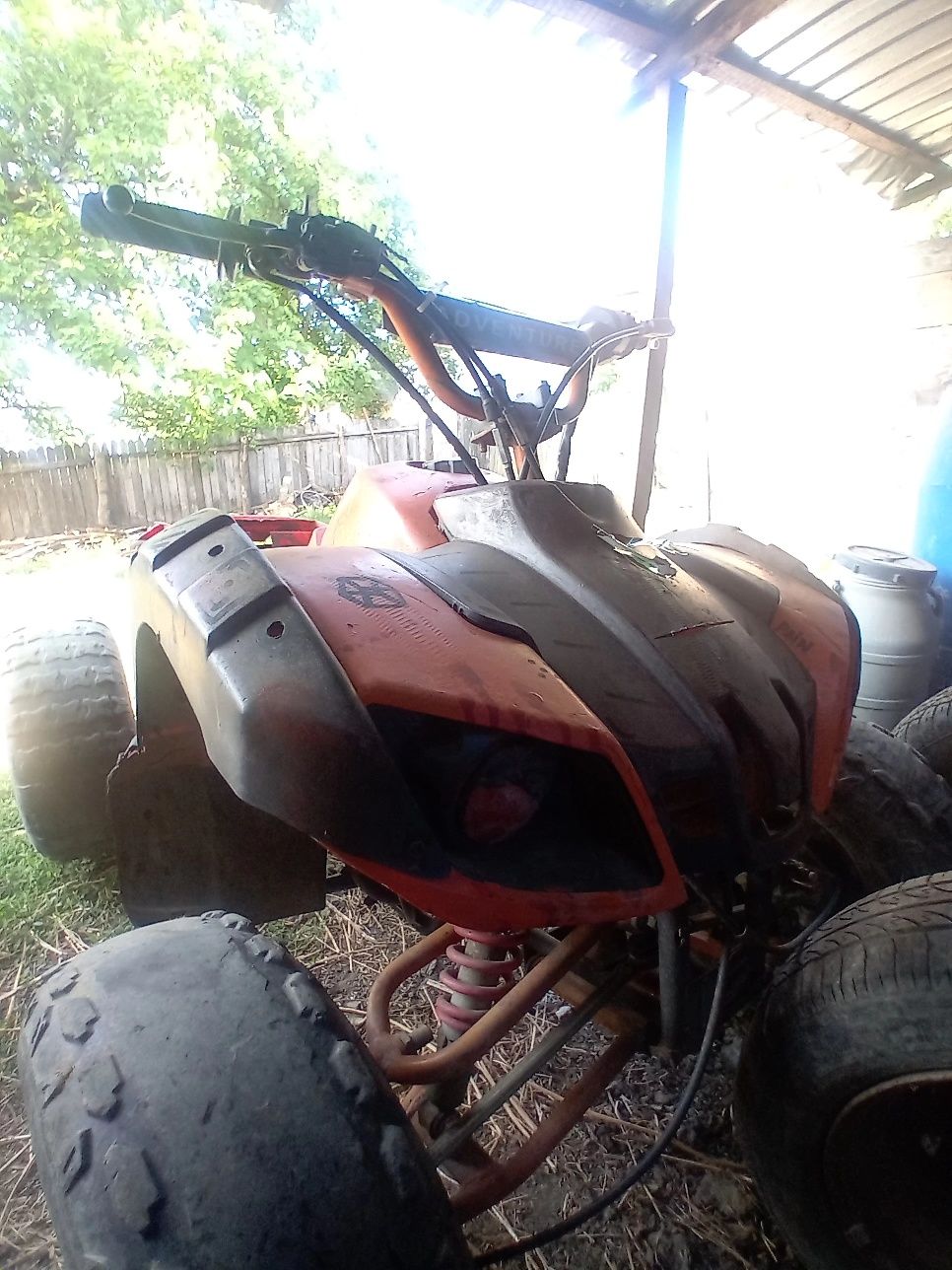 Vand atv 110cc  cititi descrierea!!