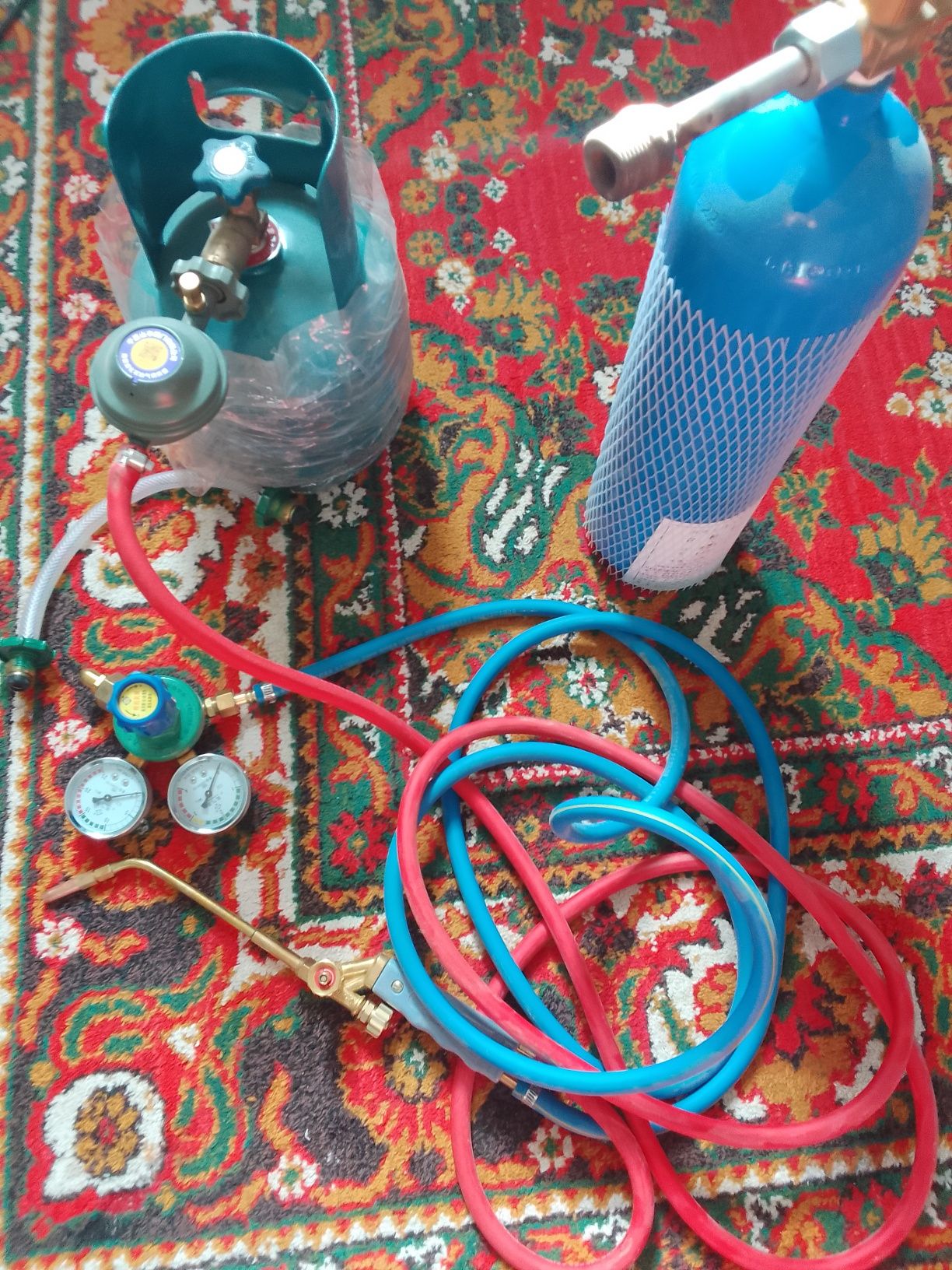 ishlashiga garantiya bor ishlashi zor xali yangi