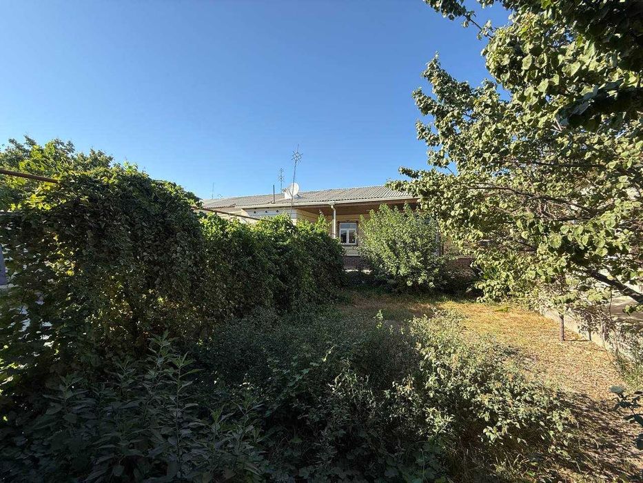 TAYYOR 8 SOTIQLI HOVLi bahavo joydan sotiladi