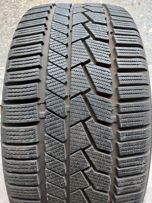 Anvelope iarna 245 40 19 Continental Winter Contact • RunFlat