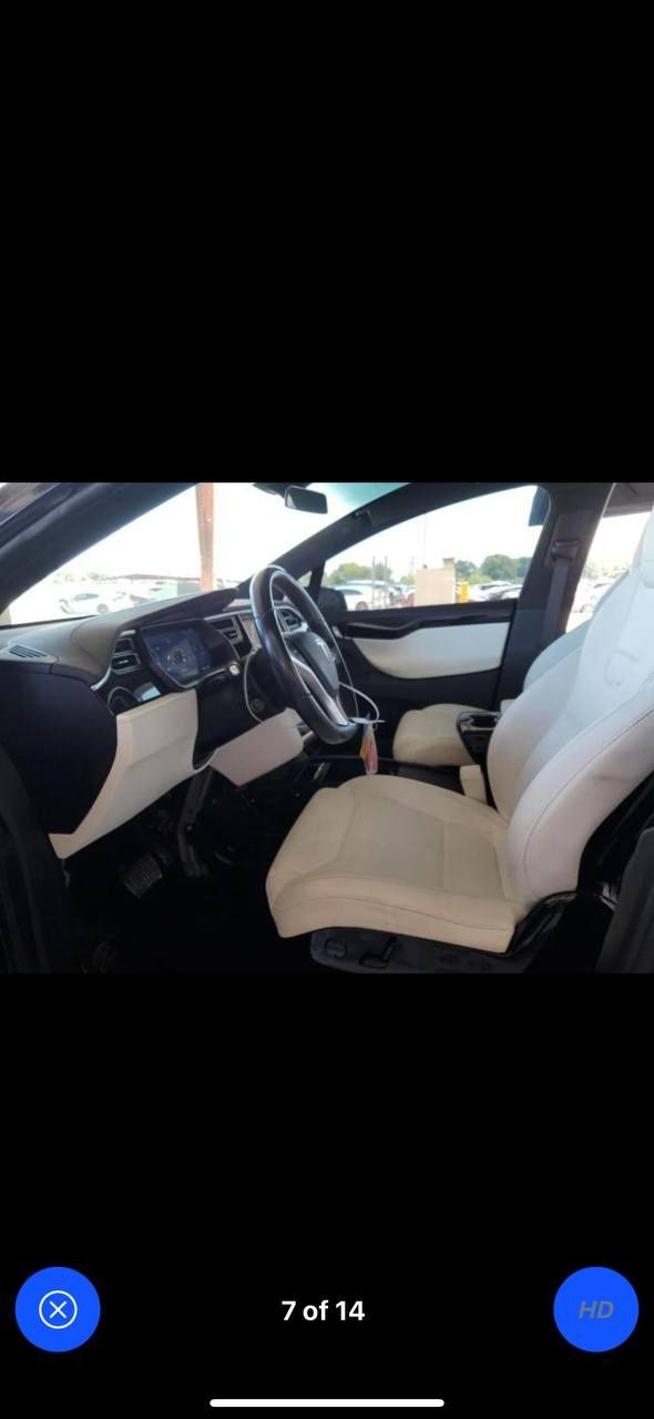 Tesla model X Qora.