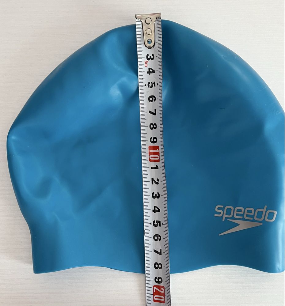 Нова шапка за плуване Speedo